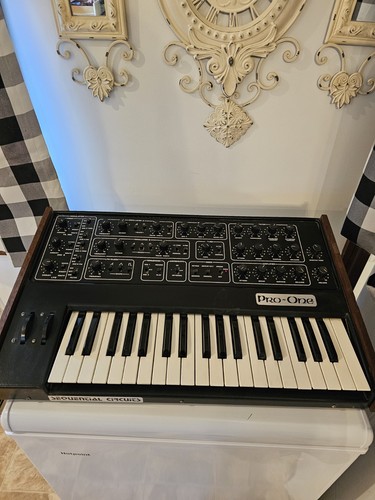 Sequential circuits pro - circuits, pro-one